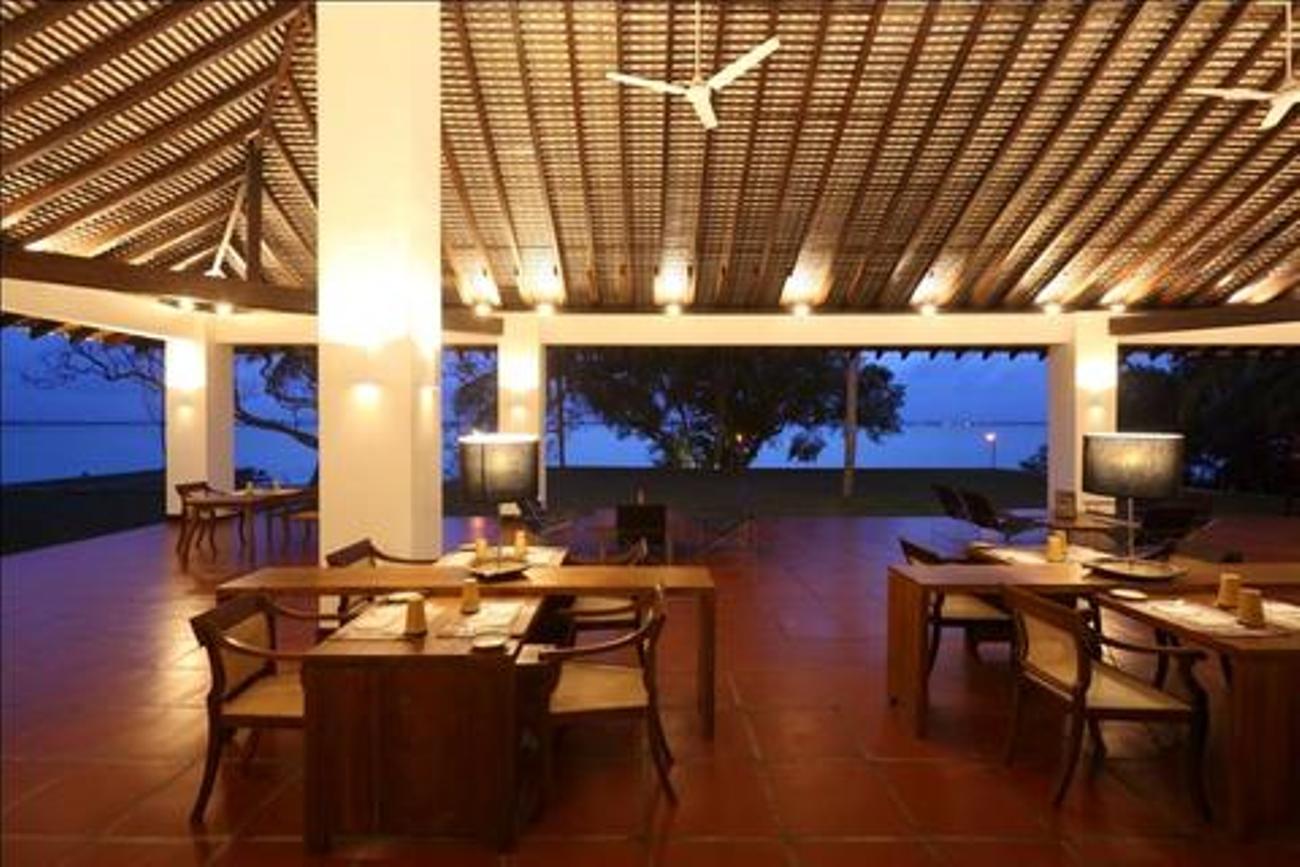 Jetwing Lagoon Wellness, A Luxury Reserve - Adults Only Negombo Exterior photo