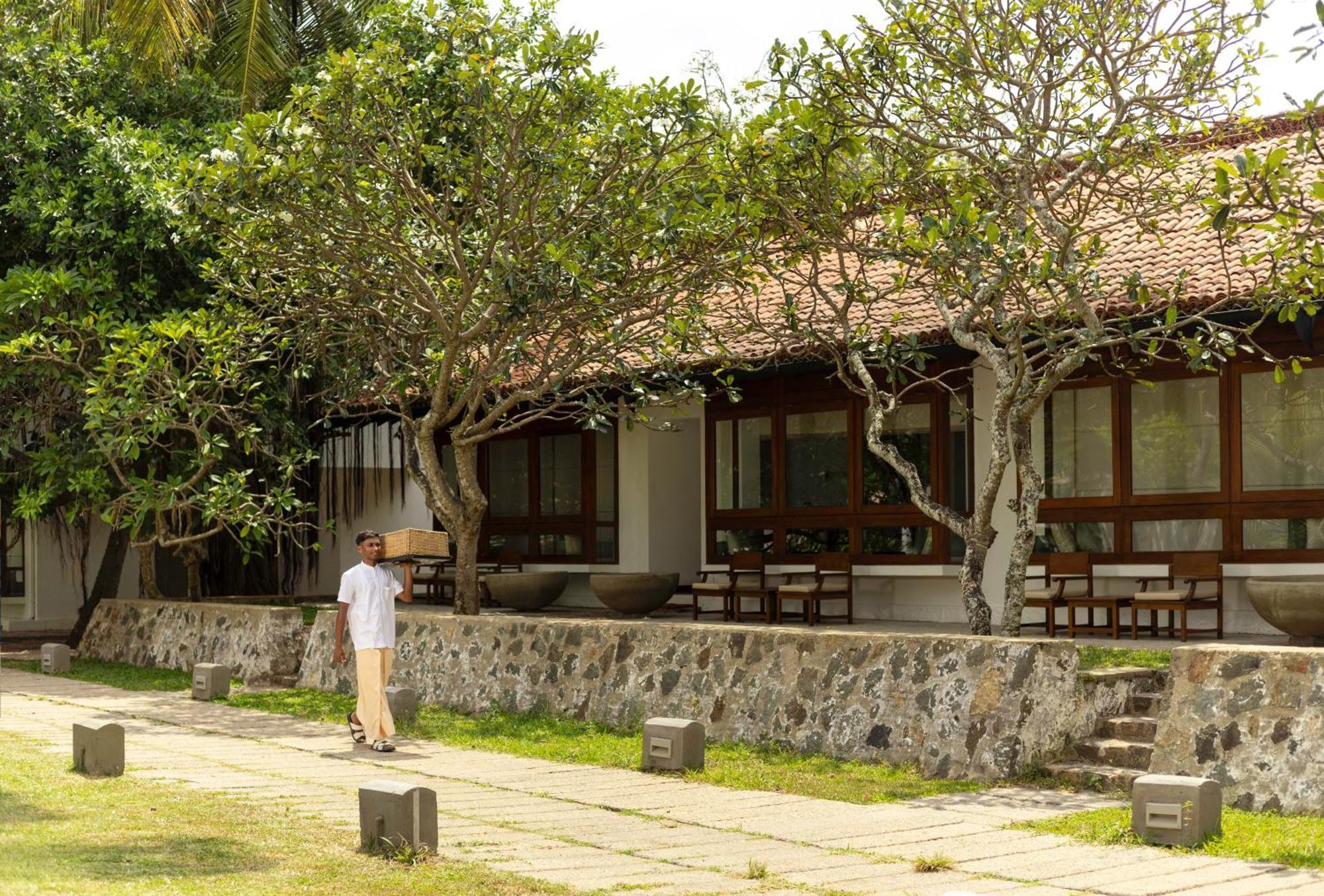 Jetwing Lagoon Wellness, A Luxury Reserve - Adults Only Negombo Exterior photo