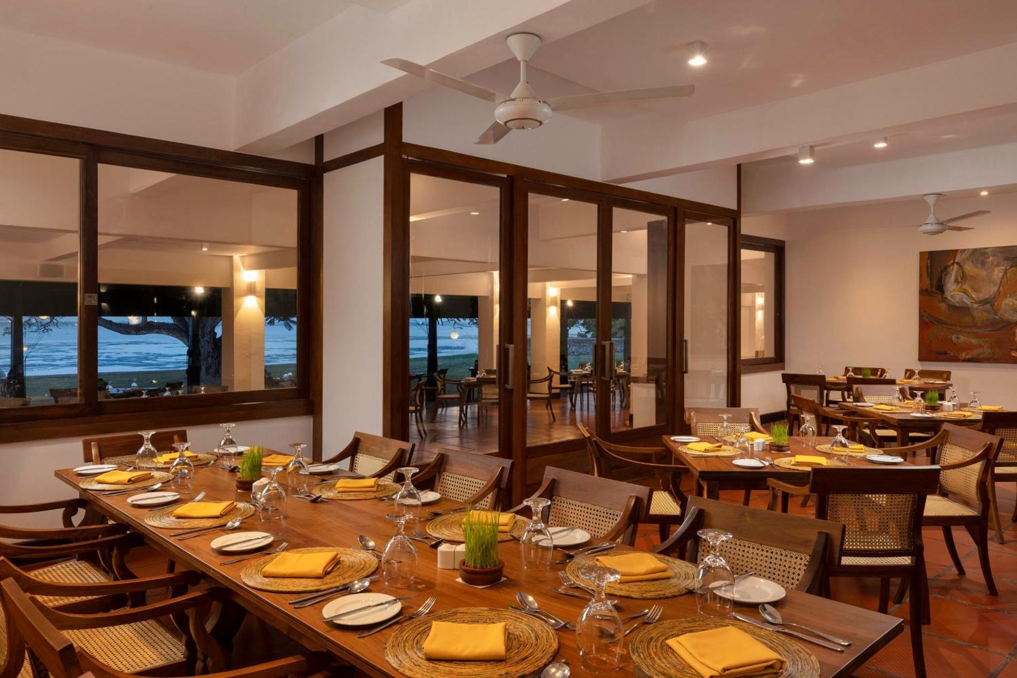 Jetwing Lagoon Wellness, A Luxury Reserve - Adults Only Negombo Exterior photo