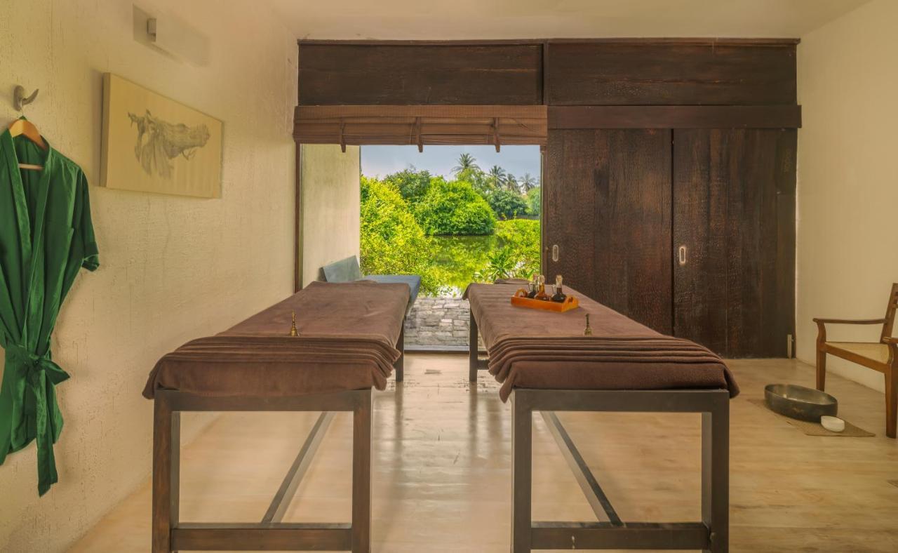 Jetwing Lagoon Wellness, A Luxury Reserve - Adults Only Negombo Exterior photo